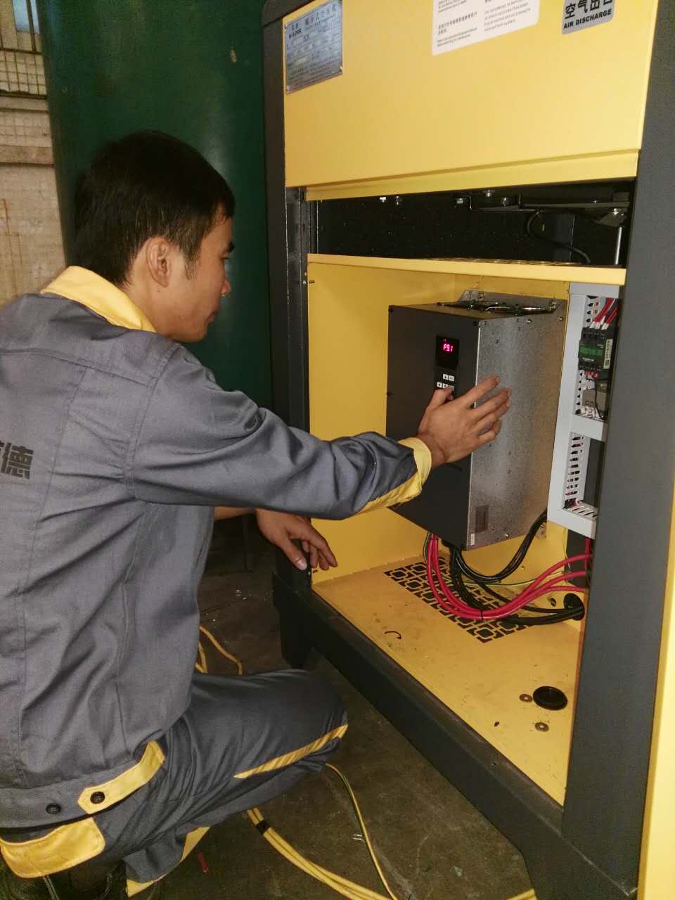 赢乐Ⅴl维修.jpg 赢乐Ⅴl维修.jpg