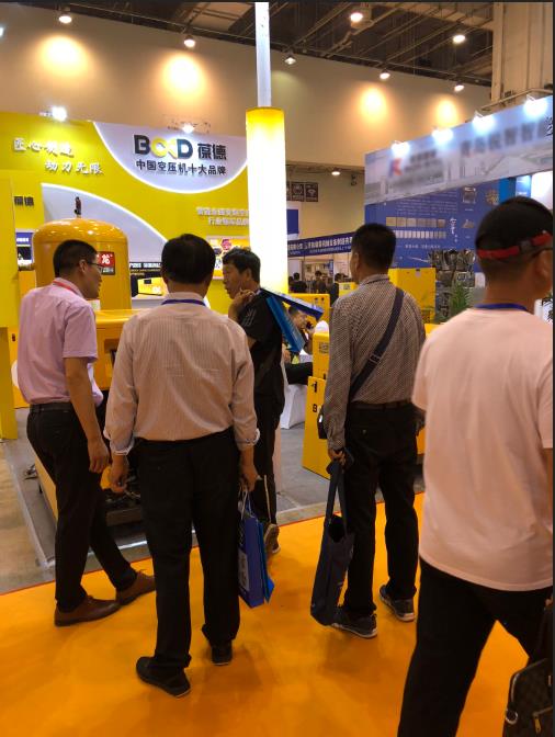 赢乐Ⅴl展示现场 赢乐Ⅴl展示现场