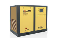 吊车“失足”,甩下3吨重空压机